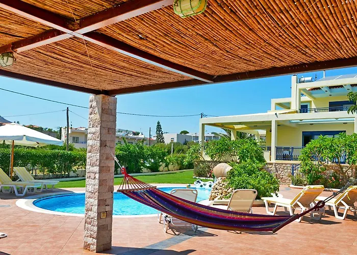 Angelina ヴィラ Pefki